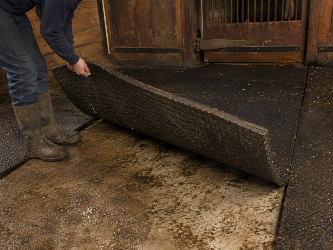 Barns, Farms & Animal Premises: The Label's Big-Area Playbook